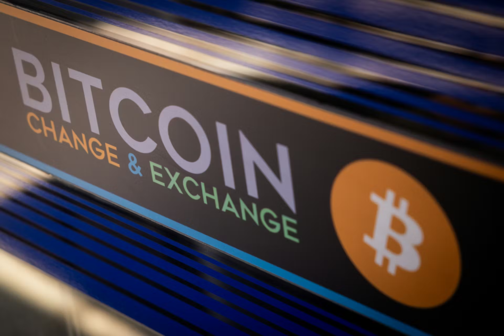 Bitcoin giảm giá 4 tháng liên tiếp: Vàng Kỹ Thuật Số mất vị thế trú ẩn