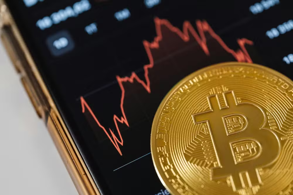 Bitcoin Thủng 62000 USD: Lãi Suất Fed Đẩy Giá Về Đâu?
